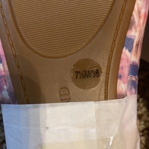 Size 7 purple multi color Lucky Brand Ballet flats